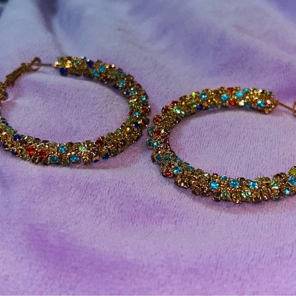 Rhinestone Multi-Color Decor Hoop Earrings - Picture 9 of 10